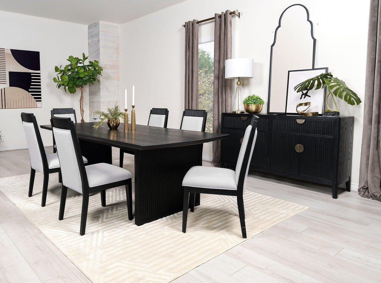 Brookmead Dining Room Set In Black