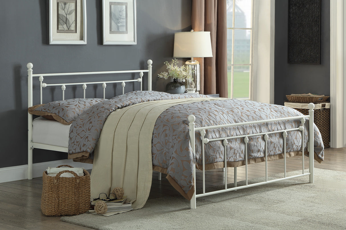 Lia White Full Metal Platform Bed