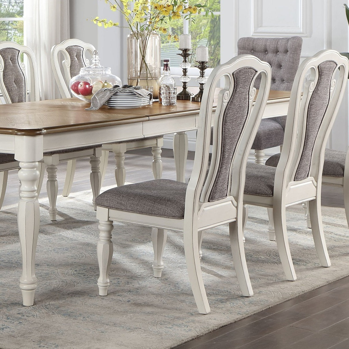 Florian Dining Room Set In Antique White