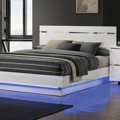 Erlach White/Chrome Bed