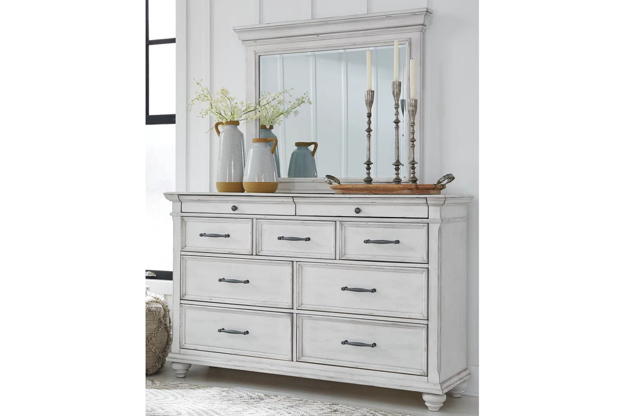 Kanwyn Bedroom Set In White Wash