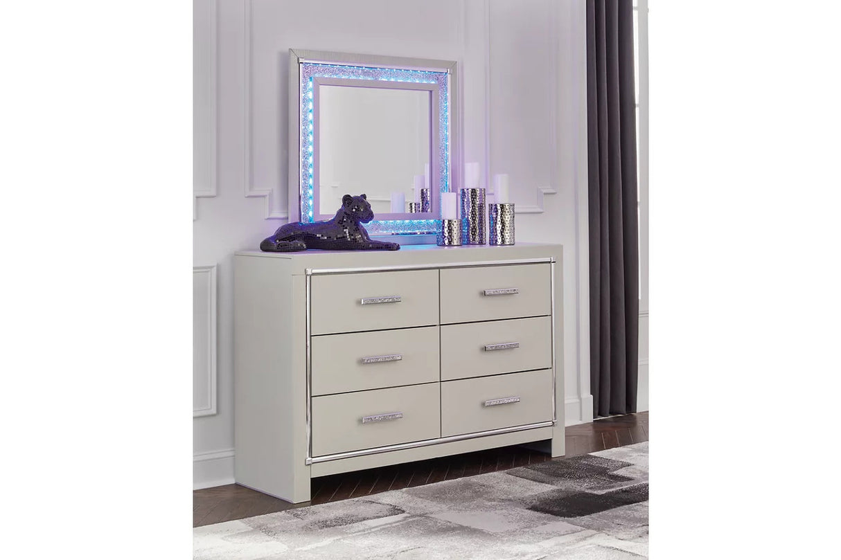 Zyniden Bedroom Set In Silver