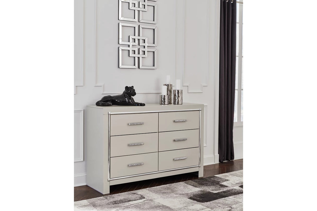 Zyniden Bedroom Set In Silver